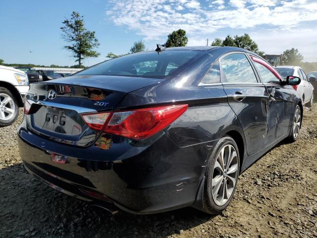 Photo 4 from auction – 2013 HYUNDAI SONATA SE with VIN 5NPEC4AB0DH718791