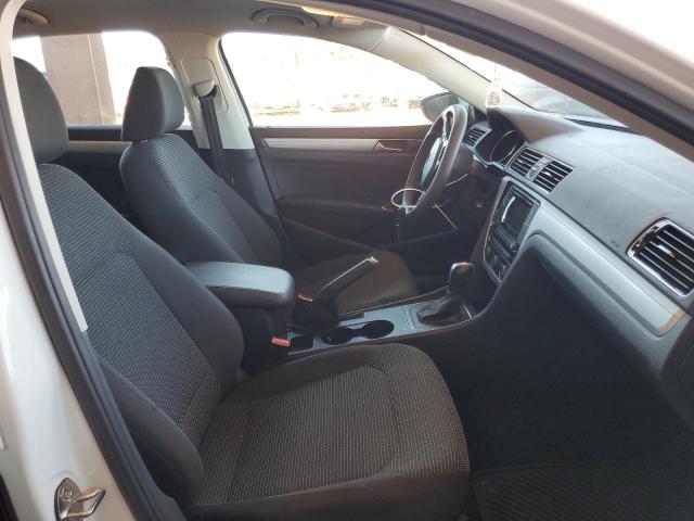 Photo 5 from auction – 2016 VOLKSWAGEN PASSAT S with VIN 1VWAS7A36GC025099