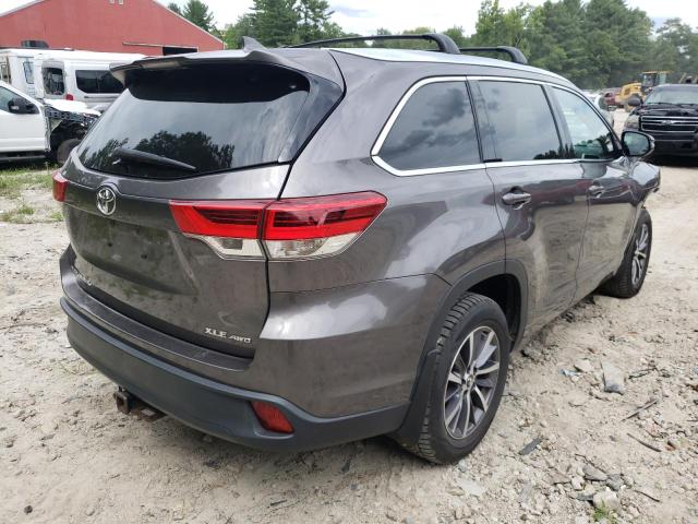 Photo 4 from auction – 2017 TOYOTA HIGHLANDER with VIN 5TDJZRFH8HS366079