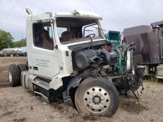 VOLVO VN VNL 2014 with VIN 4V4N19EG8EN167654 - Photo from auction