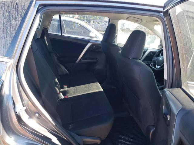 Photo 6 from auction – 2018 TOYOTA RAV4 LE with VIN JTMZFREVXJJ200152
