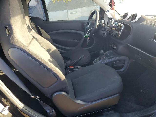 Photo 5 from auction – 2016 SMART FORTWO with VIN WMEFJ5DA3GK073449