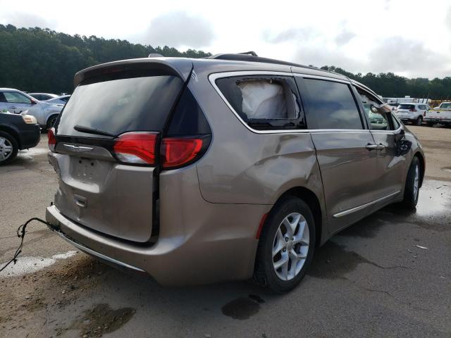 Photo 4 from auction – 2017 CHRYSLER PACIFICA T with VIN 2C4RC1BG9HR537465
