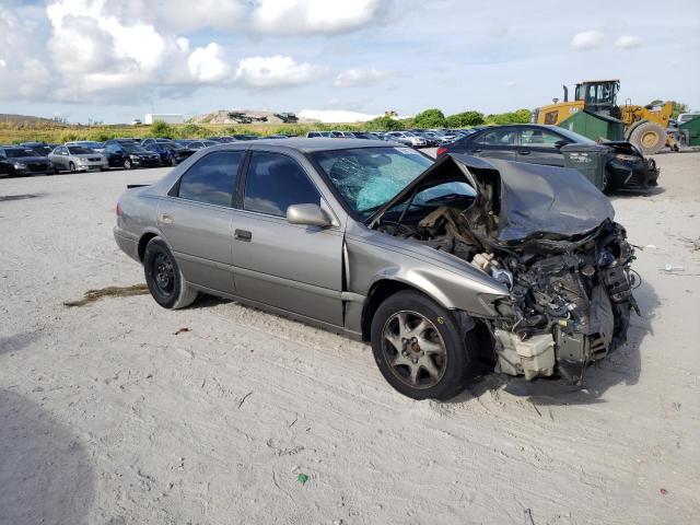 Photo 1 from auction – 2000 TOYOTA CAMRY CE with VIN 4T1BG22K4YU625029