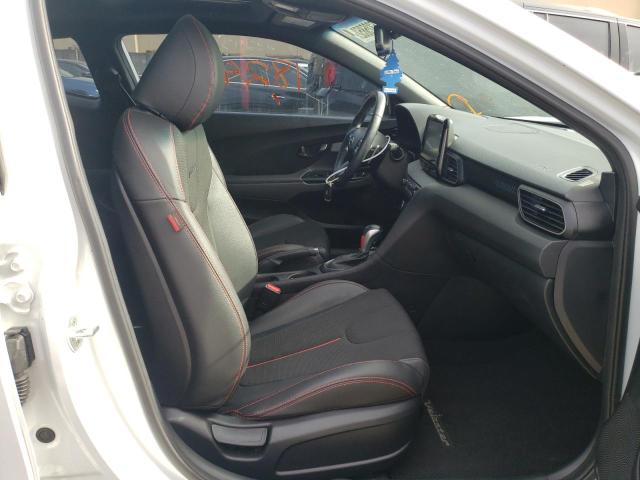 Photo 5 from auction – 2020 HYUNDAI VELOSTER B with VIN KMHTG6AF3LU030231