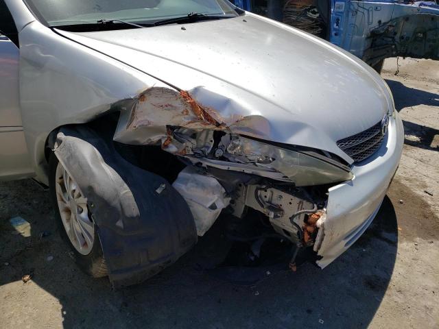 Photo 9 from auction – 2004 TOYOTA CAMRY LE with VIN 4T1BF30K44U077538
