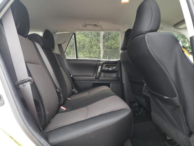 Photo 6 from auction – 2018 TOYOTA 4RUNNER SR with VIN JTEBU5JR1J5534793