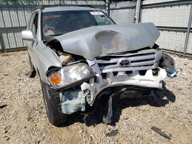Photo 9 from auction – 2004 TOYOTA HIGHLANDER with VIN JTEGP21A140025360