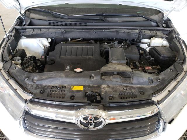 Photo 7 from auction – 2015 TOYOTA HIGHLANDER with VIN 5TDKKRFH8FS115326