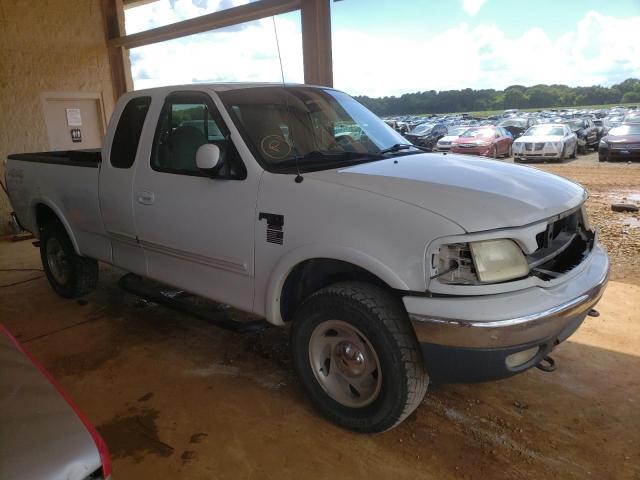 FORD F150 2000 with VIN 1FTRX18L1YNA38519 - Photo from auction
