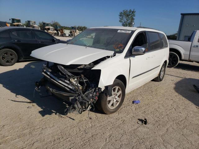 Photo 2 from auction – 2012 CHRYSLER TOWN & COU with VIN 2C4RC1CG0CR250104