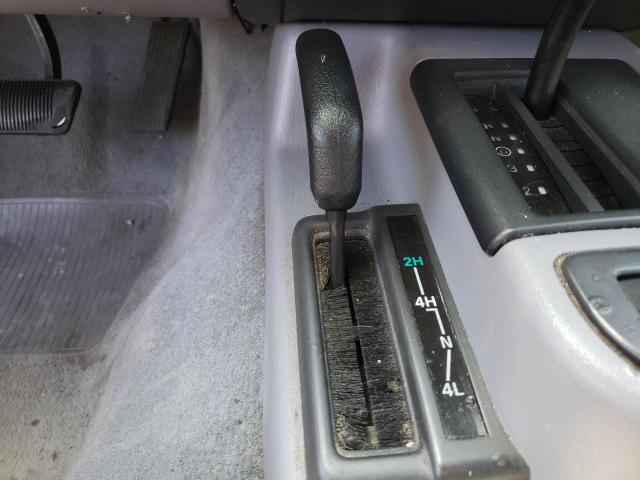 Фото 9 с аукциона – 1997 JEEP CHEROKEE с VIN 1J4FJ68S9VL505437