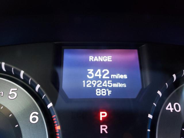 Photo 8 from auction – 2011 HONDA ODYSSEY TO with VIN 5FNRL5H91BB035374
