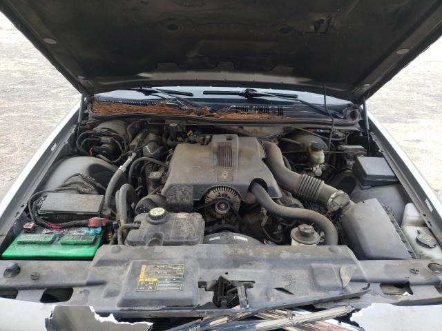 Photo 7 from auction – 2003 FORD CROWN VICT with VIN 2FAFP74W93X134739