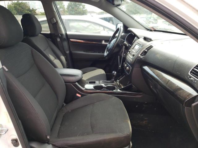 Photo 5 from auction – 2015 KIA SORENTO LX with VIN 5XYKTDA77FG618258
