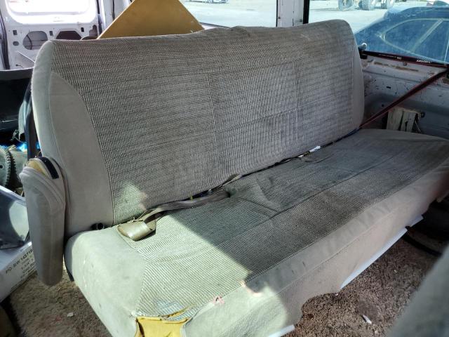 Photo 6 from auction – 2003 FORD ECONOLINE with VIN 1FDNE24W73HB04097