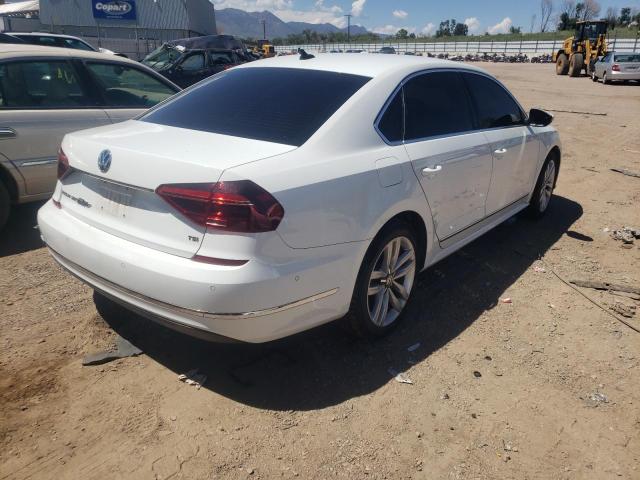 Photo 4 from auction – 2017 VOLKSWAGEN PASSAT SEL with VIN 1VWCT7A30HC018642