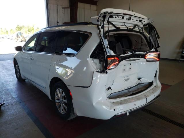 Photo 3 from auction – 2017 CHRYSLER PACIFICA T with VIN 2C4RC1BG7HR835920