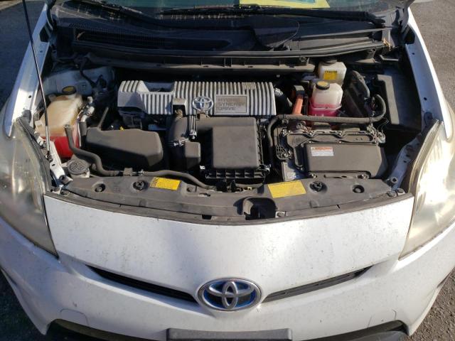 Photo 7 from auction – 2013 TOYOTA PRIUS with VIN JTDKN3DU3D1688066