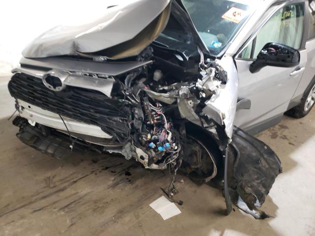 Photo 9 from auction – 2021 TOYOTA RAV4 LE with VIN 2T3F1RFV0MC223611