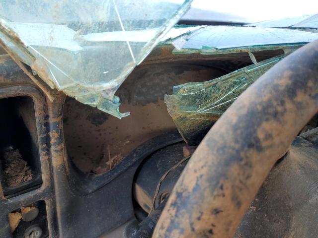 Photo 8 from auction – 2000 CHEVROLET silverado with VIN 2GCEC19T2Y1330514