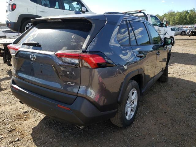 Photo 4 from auction – 2019 TOYOTA RAV4 XLE with VIN JTMW1RFV4KD016258