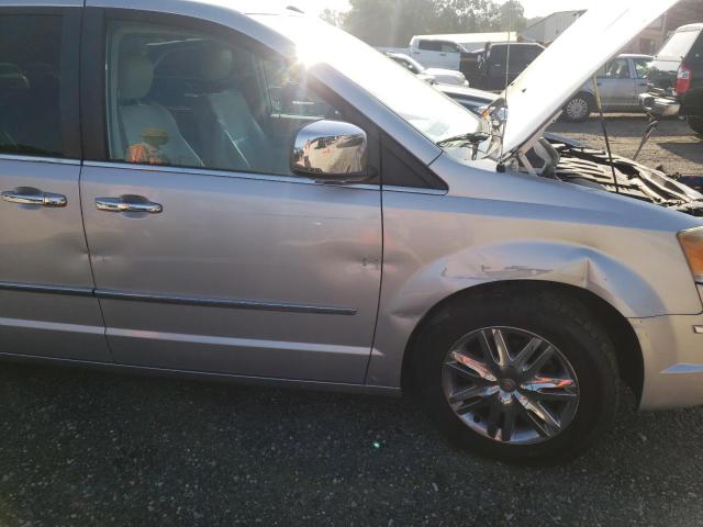 Photo 9 from auction – 2010 CHRYSLER TOWN & COU with VIN 2A4RR6DX0AR241047