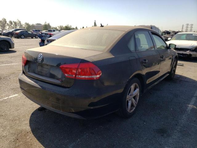 Photo 4 from auction – 2013 VOLKSWAGEN PASSAT S with VIN 1VWAP7A33DC014767