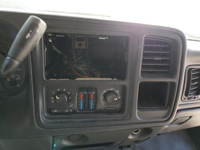 Photo 9 from auction – 2005 CHEVROLET SILVERADO with VIN 1GCEC19X65Z139314