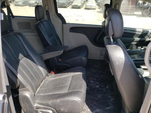 Photo 6 from auction – 2016 CHRYSLER TOWN & COU with VIN 2C4RC1BG0GR297110