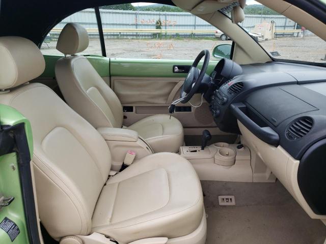Photo 5 from auction – 2005 VOLKSWAGEN BEETLE with VIN 3VWCD31Y15M353002