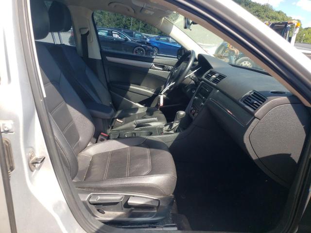 Photo 5 from auction – 2015 VOLKSWAGEN PASSAT S with VIN 1VWAT7A30FC003238