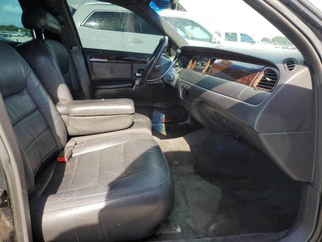 Photo 5 from auction – 2000 LINCOLN TOWN CAR E with VIN 1LNHM81W9YY903572