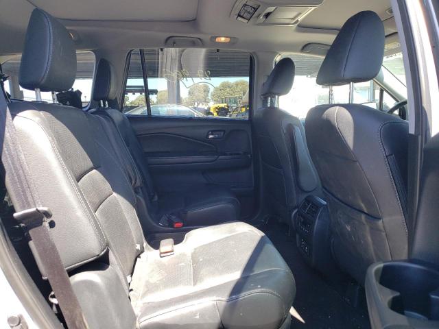 Photo 6 from auction – 2017 HONDA PILOT ELIT with VIN 5FNYF6H01HB029870