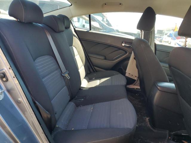 Photo 6 from auction – 2017 KIA FORTE LX with VIN 3KPFL4A78HE090263