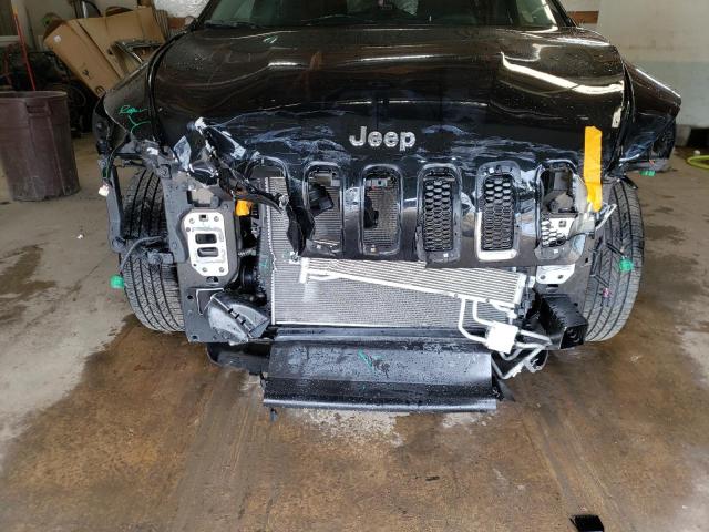 Photo 9 from auction – 2018 JEEP CHEROKEE L with VIN 1C4PJLCB8JD577475