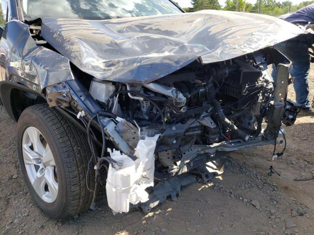 Photo 9 from auction – 2019 TOYOTA RAV4 XLE with VIN JTMW1RFV4KD016258