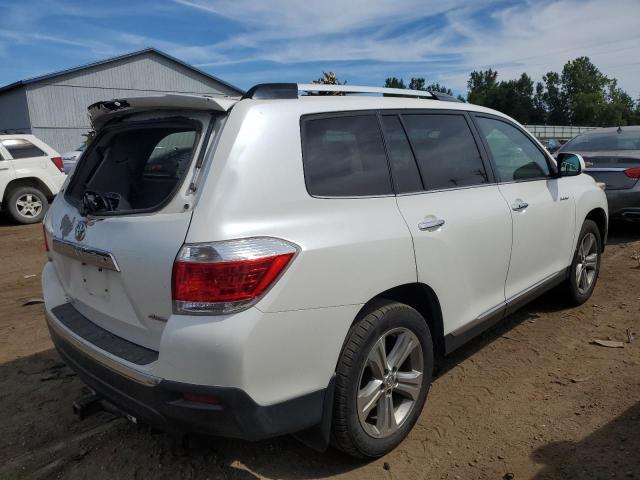 Photo 4 from auction – 2011 TOYOTA HIGHLANDER with VIN 5TDDK3EH8BS067229