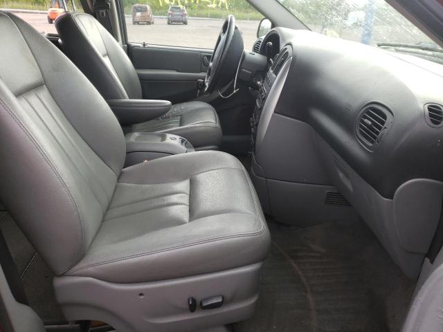 Photo 5 from auction – 2006 CHRYSLER TOWN & COU with VIN 2A4GP54L76R821097