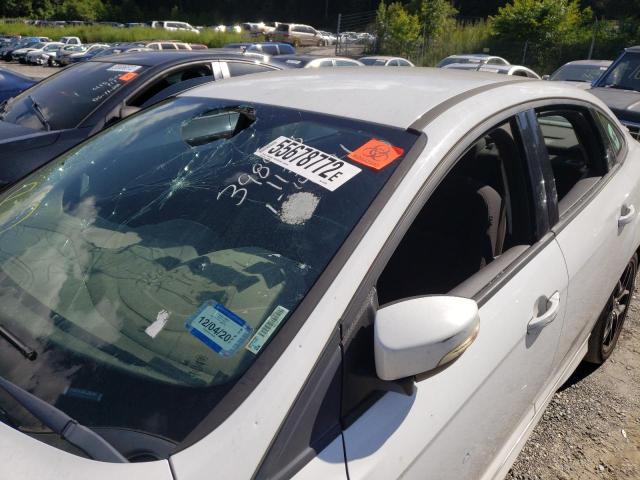 Photo 9 from auction – 2015 FORD FOCUS SE with VIN 1FADP3F20FL258796