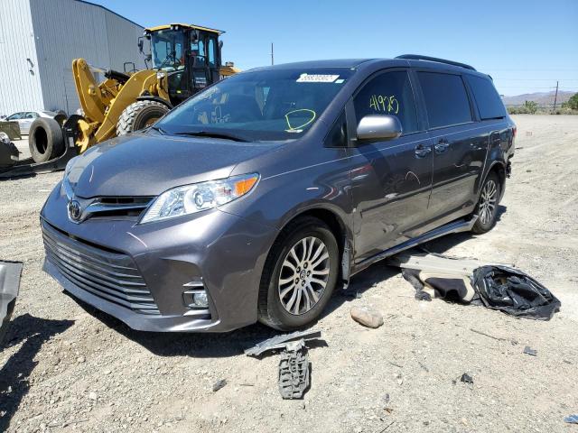 Photo 2 from auction – 2018 TOYOTA SIENNA XLE with VIN 5TDYZ3DC0JS921048