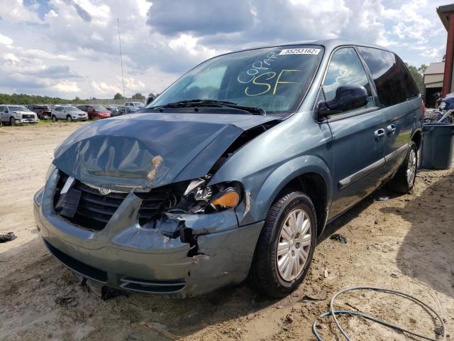 Photo 2 from auction – 2006 CHRYSLER TOWN & COU with VIN 1A4GP45R86B692265