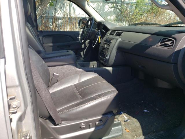 Photo 5 from auction – 2010 CHEVROLET AVALANCHE with VIN 3GNVKFE05AG114849