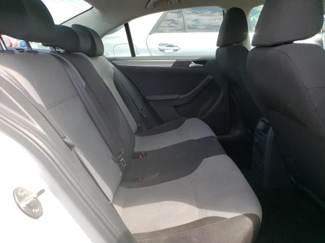 Photo 6 from auction – 2018 VOLKSWAGEN JETTA S with VIN 3VW2B7AJ2JM229326