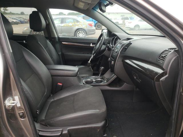 Photo 5 from auction – 2012 KIA SORENTO EX with VIN 5XYKUDA22CG208674