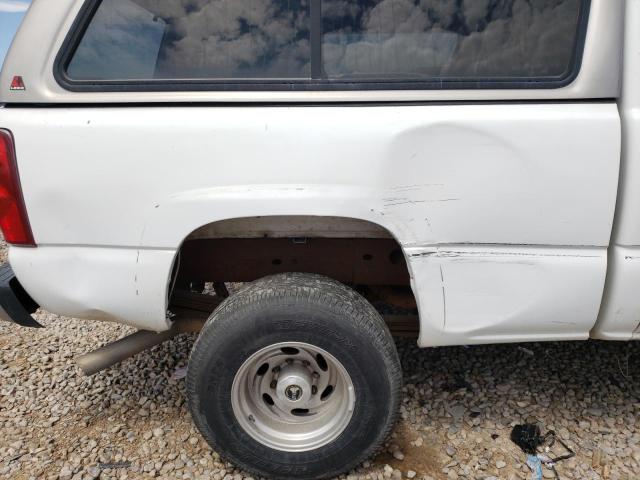 Photo 9 from auction – 2003 CHEVROLET SILVERADO with VIN 1GCHC29U93E371242