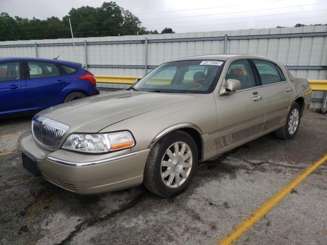 Photo 2 from auction – 2010 LINCOLN TOWN CAR S with VIN 2LNBL8CV9AX752154