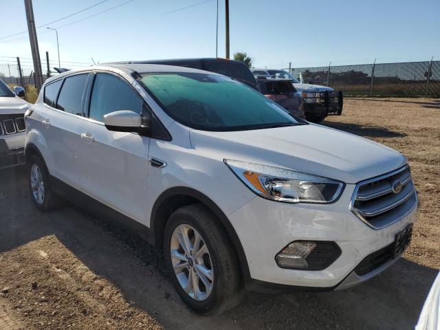 FORD ESCAPE SE 2017 with VIN 1FMCU0GD0HUE05303 - Photo from auction