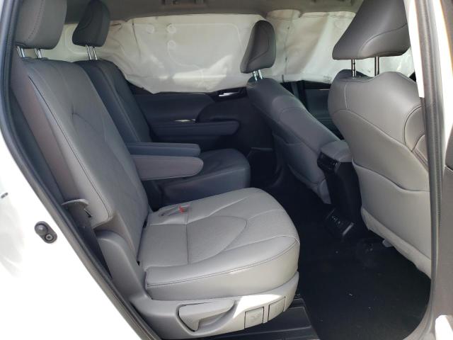 Photo 6 from auction – 2022 TOYOTA HIGHLANDER with VIN 5TDFZRBH1NS194338