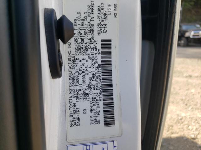 Photo 10 from auction – 2004 TOYOTA SIENNA XLE with VIN 5TDBA22C64S017798